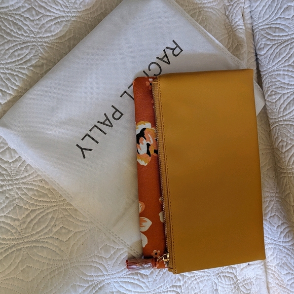 *Free w/ $40 purchase. Rachel Pally flowered clutch - Picture 1 of 6